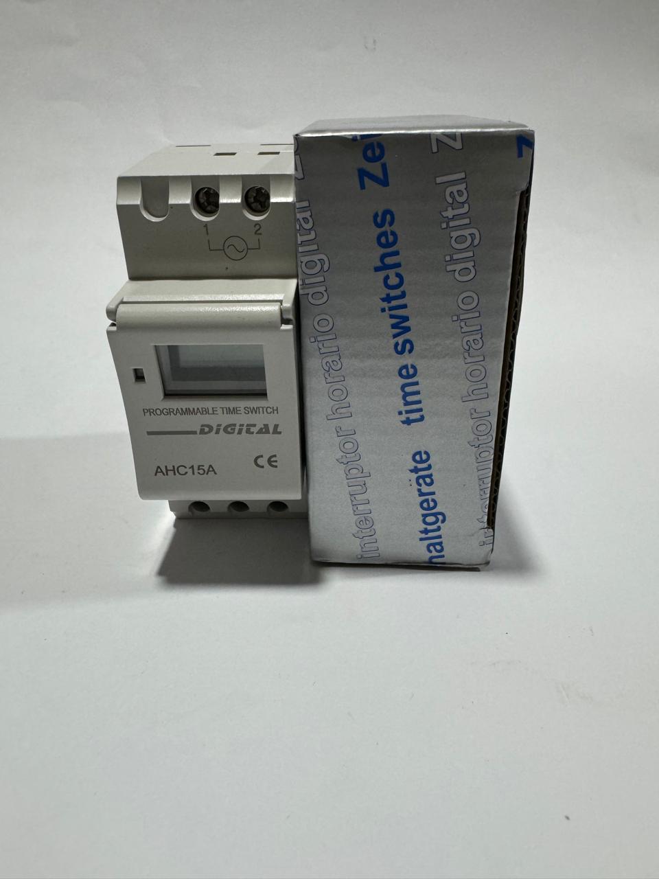 Digital timer switch AHC15A front view with box